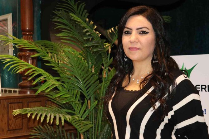 ‘Muhteşem Cuma’ Van Esnafının Yüzünü Güldürdü