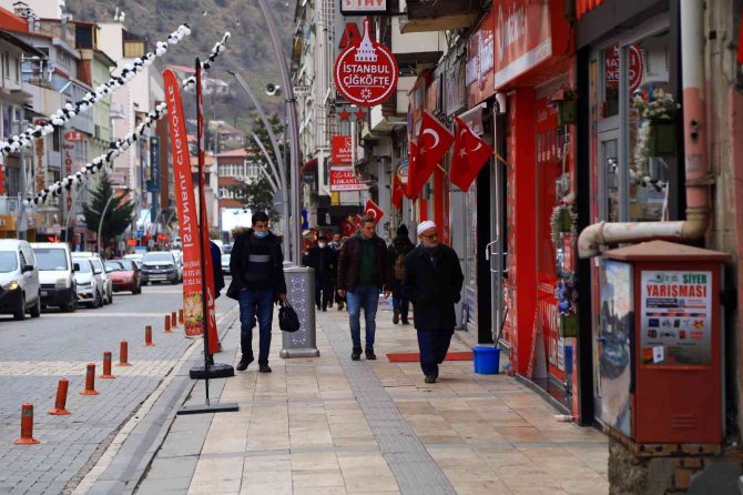 Vakaların En Çok Arttığı Üçüncü Şehir Olan Gümüşhane’de Maske, Mesafe Ve Temizlik Uyarısı