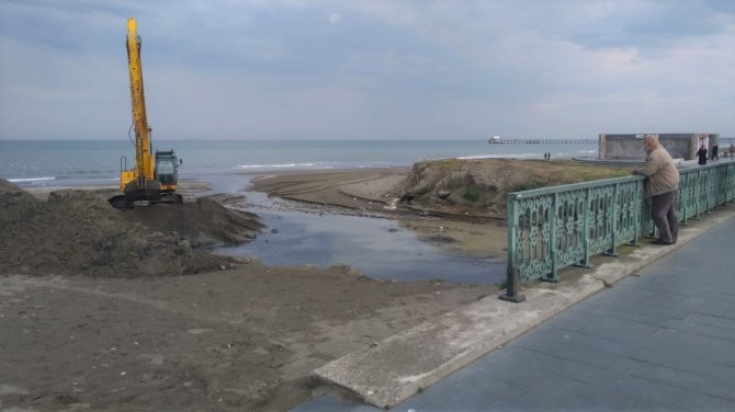 Samsun’da Taşkın Riskine Karşı Dereler Temizlendi