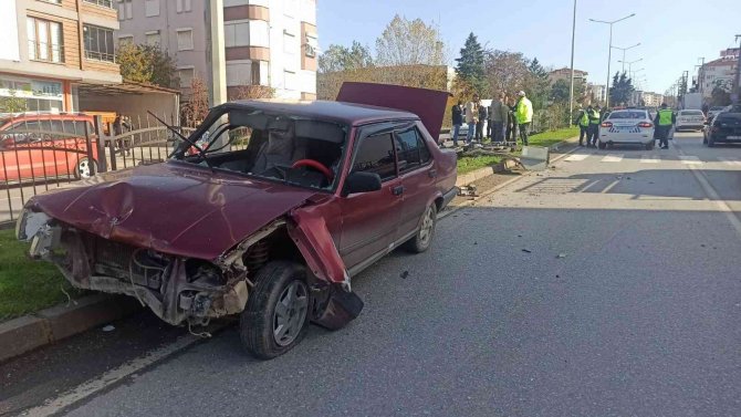 Zincirleme Kazada 2 Kişi Yaralandı