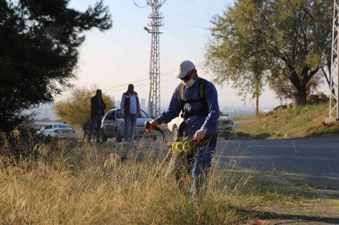 Toroslar’da Tüm Mahalleler Baştan Aşağı Temizleniyor