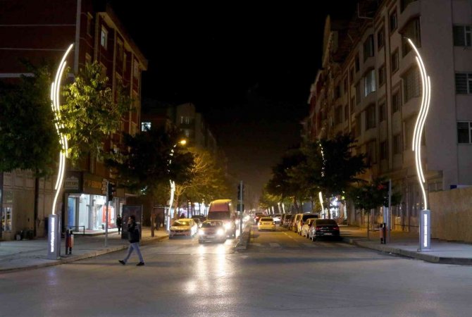 Zübeyde Hanım Caddesi Yepyeni Bir Görünüme Kavuştu
