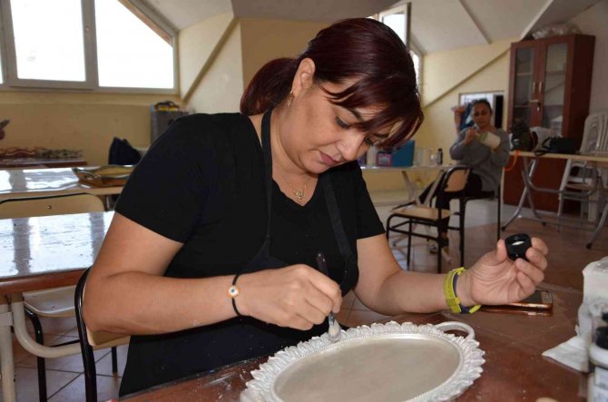 Alanya Atasem’de 400 Kursiyer Eğitim Alıyor