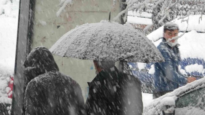 Ardahan’da Kar Kalınlığı 30 Santimi Aştı