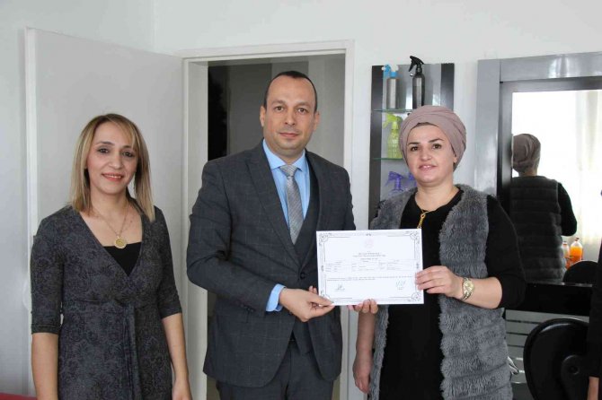 Artuklu Halk Eğitimi Merkezi’nde İstihdama Yönelik Kurslar Rağbet Görüyor