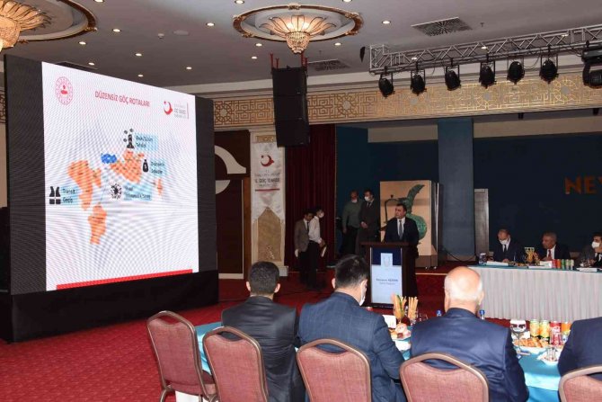 Valiler Düzensiz Göçle Mücadele İçin Toplandı