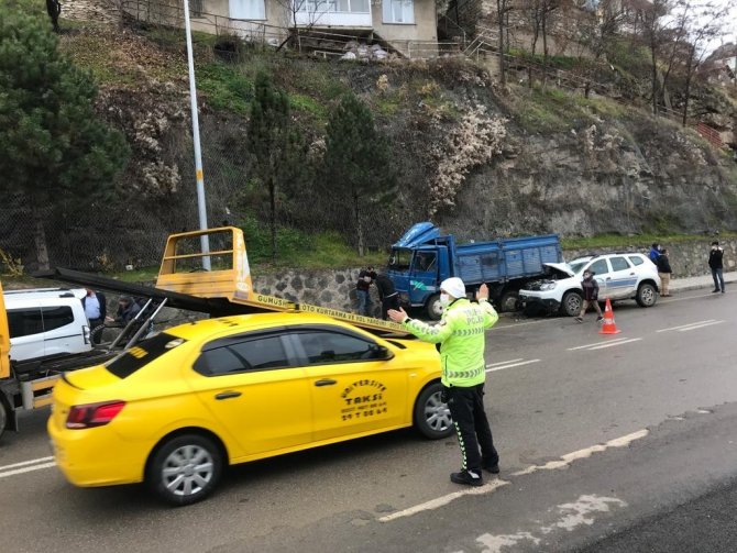 Gümüşhane’de Zincirleme Kaza