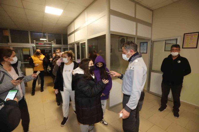 “Erkek Aklı - Oksimoron” Adlı Tiyatro Oyunu Kartal’da Sahnelendi