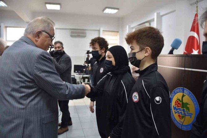 Paralimpik Yelken Takımı Mecliste Ödüllendirildi