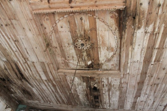 135 Yıllık Cami Ve Minareye Sahip Çıkıyorlar