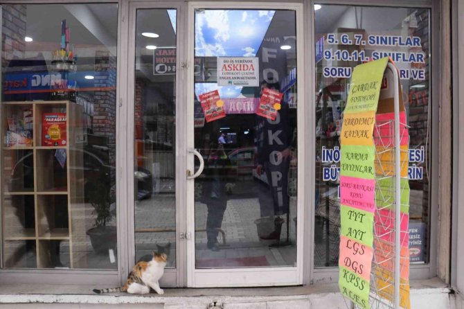 Malatya’da Öğrenciler İçin ‘Askıda Fotokopi’ Kampanyası