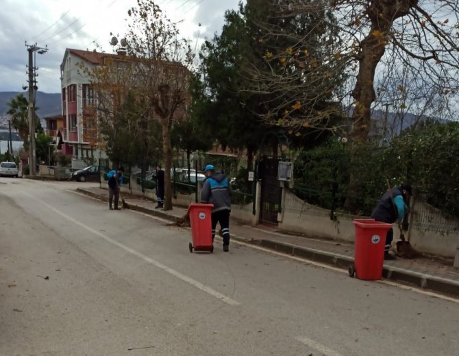 Derince’de Lodos Sonrası Çevre Temizliği