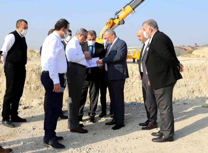 Vali Su, Mtosb Otoban Bağlantı Yolu İnşaatında İncelemelerde Bulundu