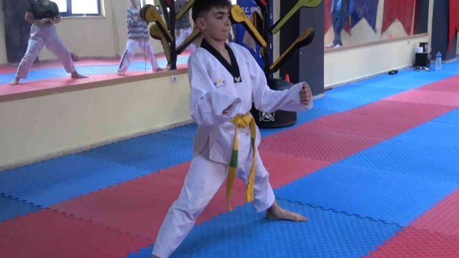 Türkiye Şampiyonu Ekinci’den Spora Davet