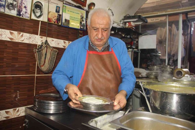 Şanlıurfa’nın Vazgeçilmez Lezzeti: Tirit