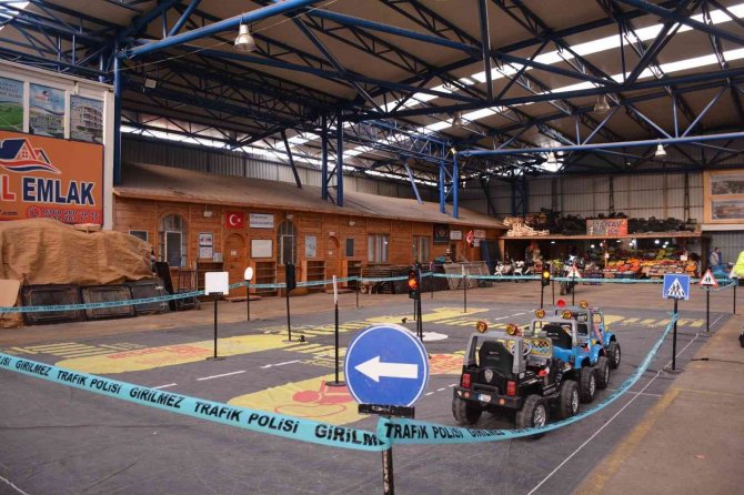 Mobil Eğitim Tırı Sinop’ta