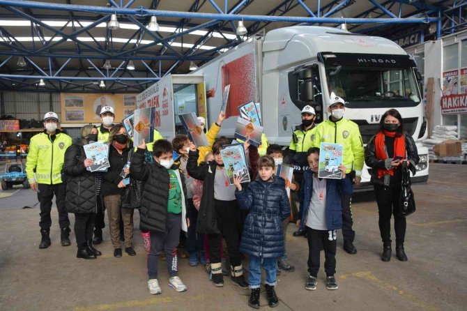 Mobil Eğitim Tırı Sinop’ta
