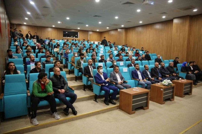 Şırnak’ta ’Şehrimi Tanıyorum’ Konferansı Düzenlendi