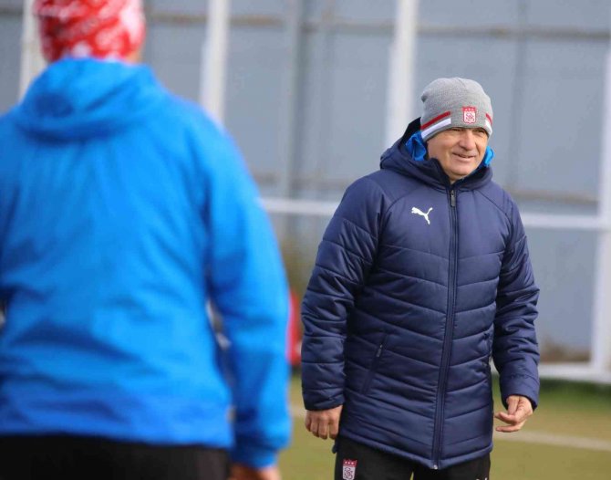 Yiğidolar, Alanyaspor Maçına Yoğun Tempoda Hazırlanıyor