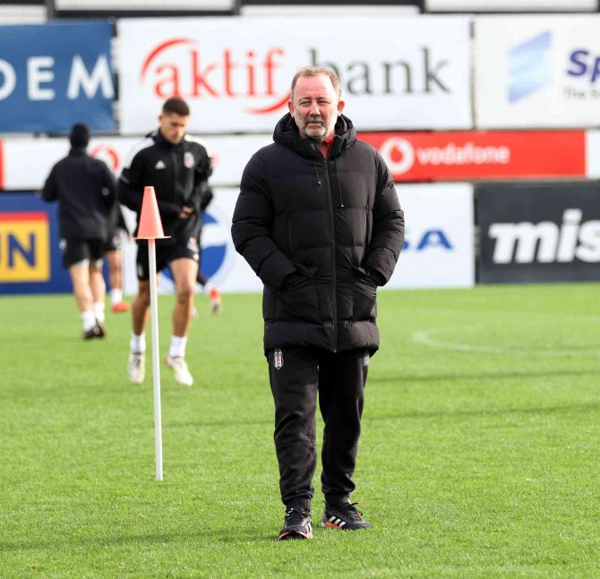 Beşiktaş’ta Hazırlıklar Sürüyor
