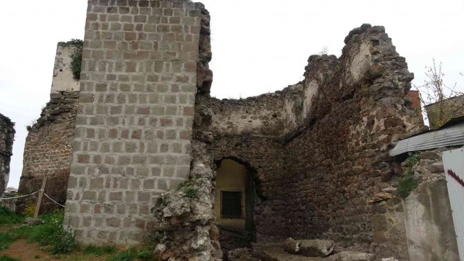 Trabzon İ̇çkale’deki Arkeolojik Kazıda 4 Büyük Medeniyetin İzleri Aranıyor