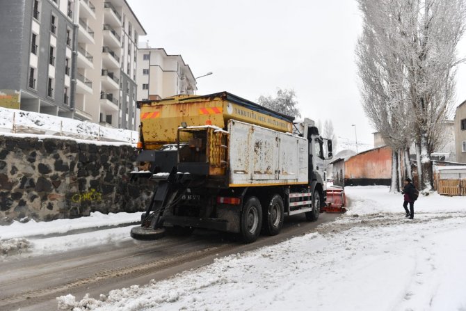 Yakutiye’de Kar Mesaisi Başladı