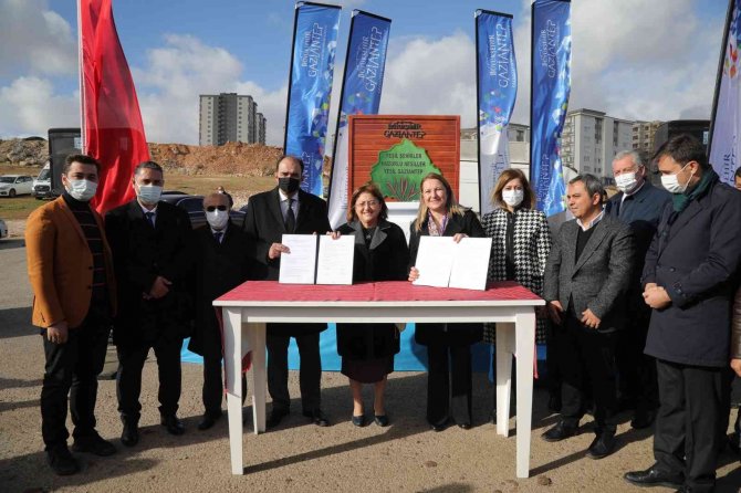 "Yeşil Şehirler Huzurlu Nesiller" İçin 20’nci Durak Fıstıklık Mahallesi Oldu