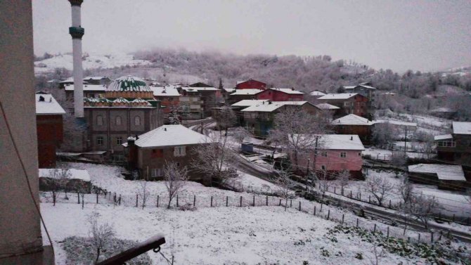 Mevsimin İlk Karı Yağdı, Kartpostallık Görüntüler Ortaya Çıktı