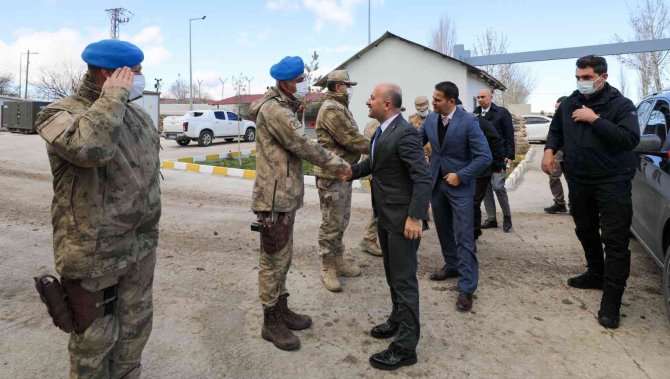 Ağrı Valisi Varol, Eren Kış-9 Şehit Jandarma Uzman Çavuş Hüseyin Keleş Operasyonu’nun Harekat Merkezini Ziyaret Etti