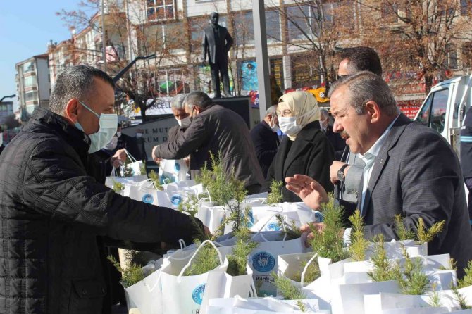 Akyurt Belediyesi’nden 5 Bin Fidan