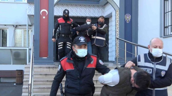 Bursa Merkezli 2 İlde Yapılan Fuhuş Operasyonunda 10 Kişi Tutuklandı