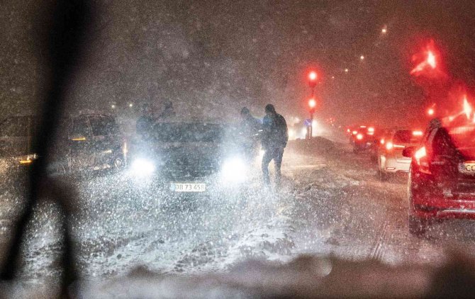 Danimarka’yı Kar Fırtınası Vurdu