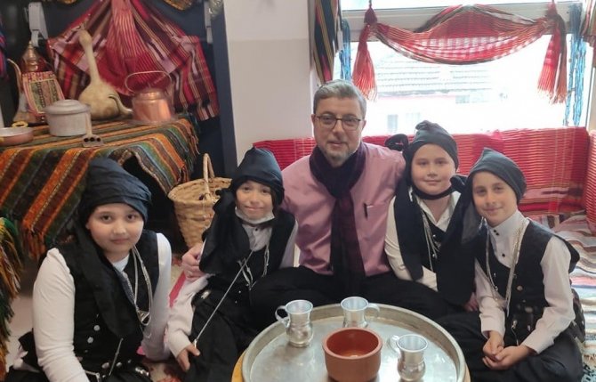 Karadeniz Gününe Öğrenci Ve Velilerden Yoğun İlgi