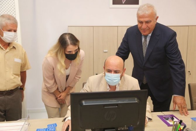 Efeler Kariyer Merkezi, 3 Ayda 8 Kişiye İş İmkanı Sağladı