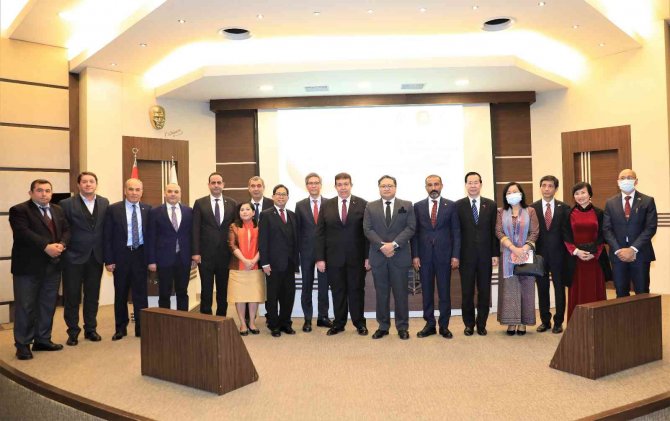 Güneydoğu Asya Pazarı 6 Büyükelçi İle Konuşuldu