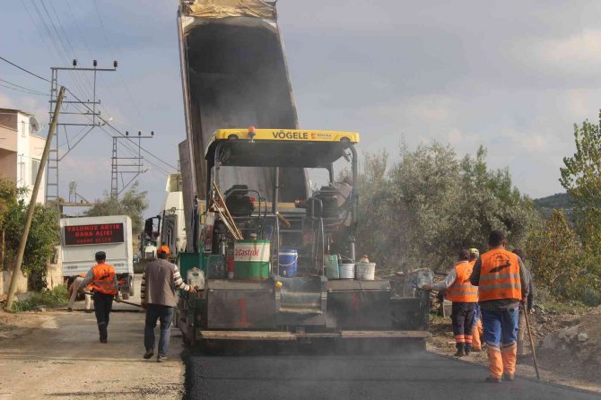Mersin’de Yol Çalışması Sürüyor