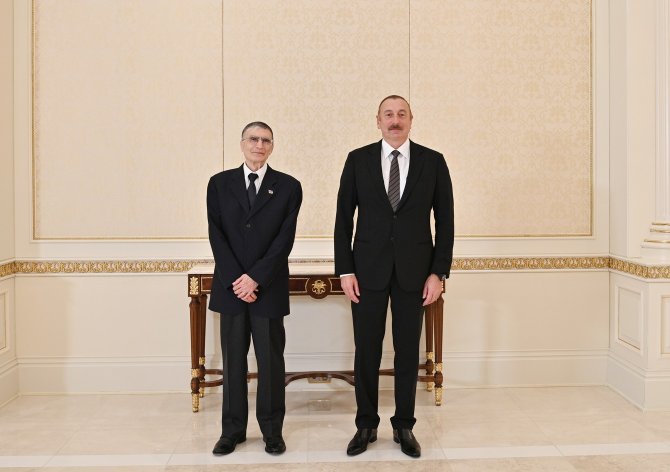 Azerbaycan Cumhurbaşkanı Aliyev, Nobel Ödüllü Türk Bilim Adamı Aziz Sancar’ı Kabul Etti