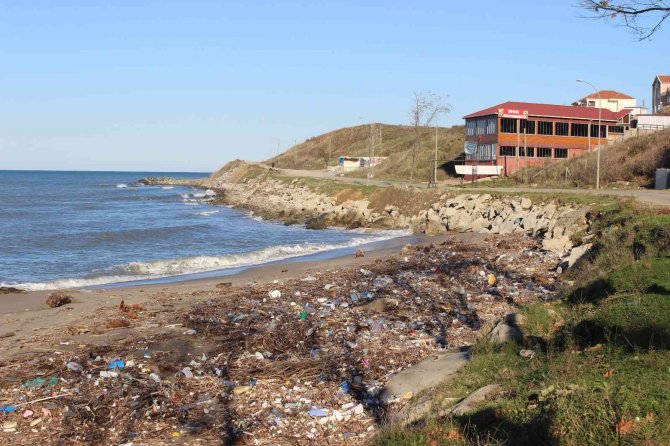 Sinop’ta Sahile Ceset Vurdu