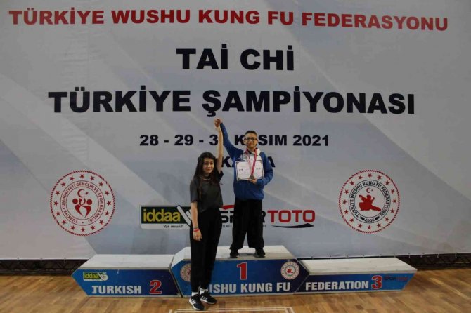 Yunusemreli Wushucular Sakarya’da Türkiye Şampiyonu Oldu