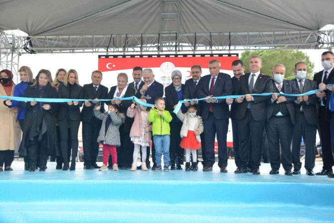 Binali Yıldırım, Anaokulu Açtı, Engellilere Müjde Verdi
