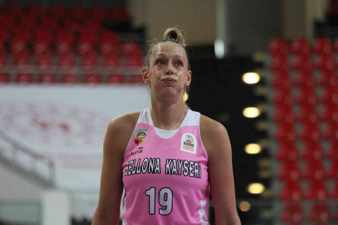 Bellona Kayseri’de 3 İsim Forma Giymedi