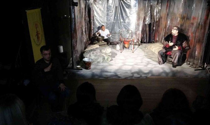 Samsun’da Engelliler İçin İşaret Diliyle Tiyatro Gösterimi Yapıldı