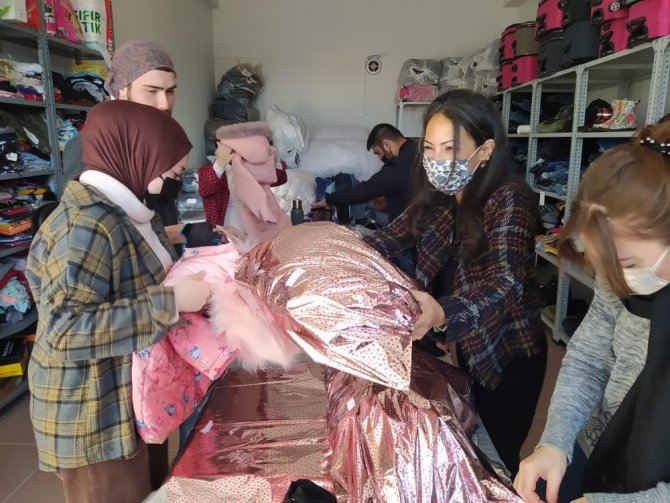 Çomü’den Hakkari’ye Uzanan Destek