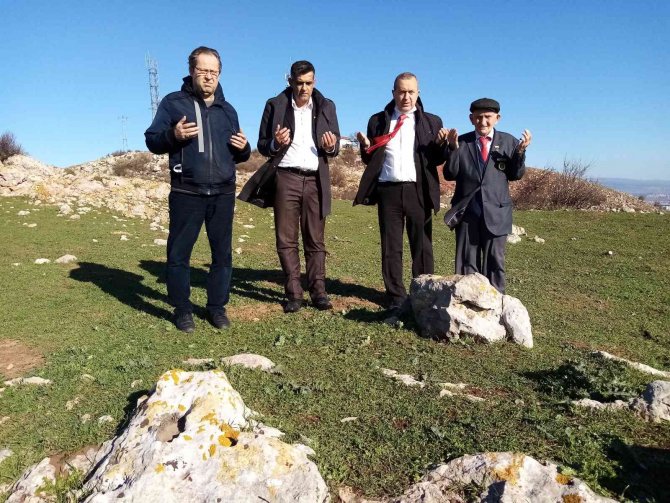 96 Şehidin Kabrini Arıyorlar