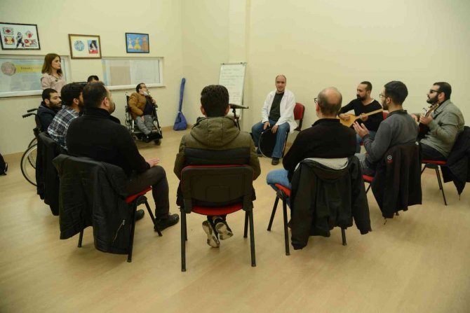 Diyarbakır’da ‘Engelsiz Müzik Korosu’ Kulakların Pasını Silecek