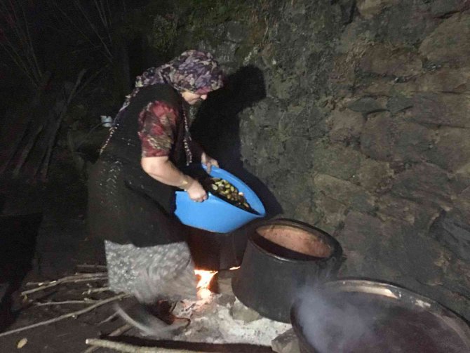 Ordu’da Doğal Armut Pekmezinin Yapımı Başladı