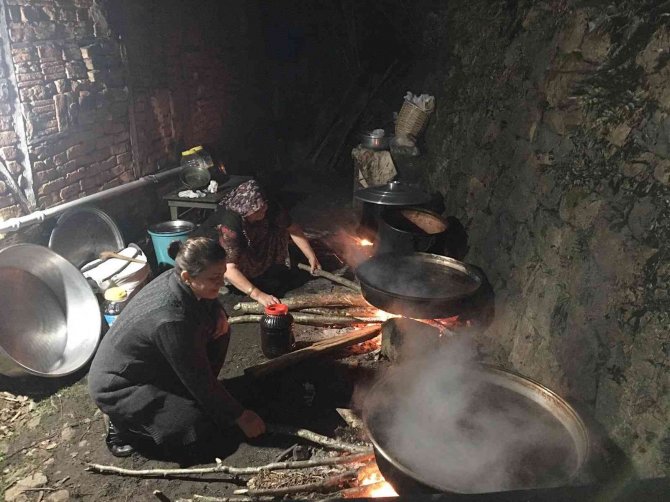 Ordu’da Doğal Armut Pekmezinin Yapımı Başladı