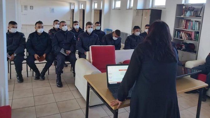 Jandarma Personelini Bilgilendirildi