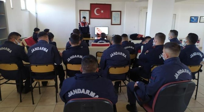 Jandarma Personelini Bilgilendirildi