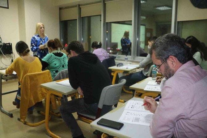 Bulgarca, Edirne Esnafının İkinci Dili Oldu